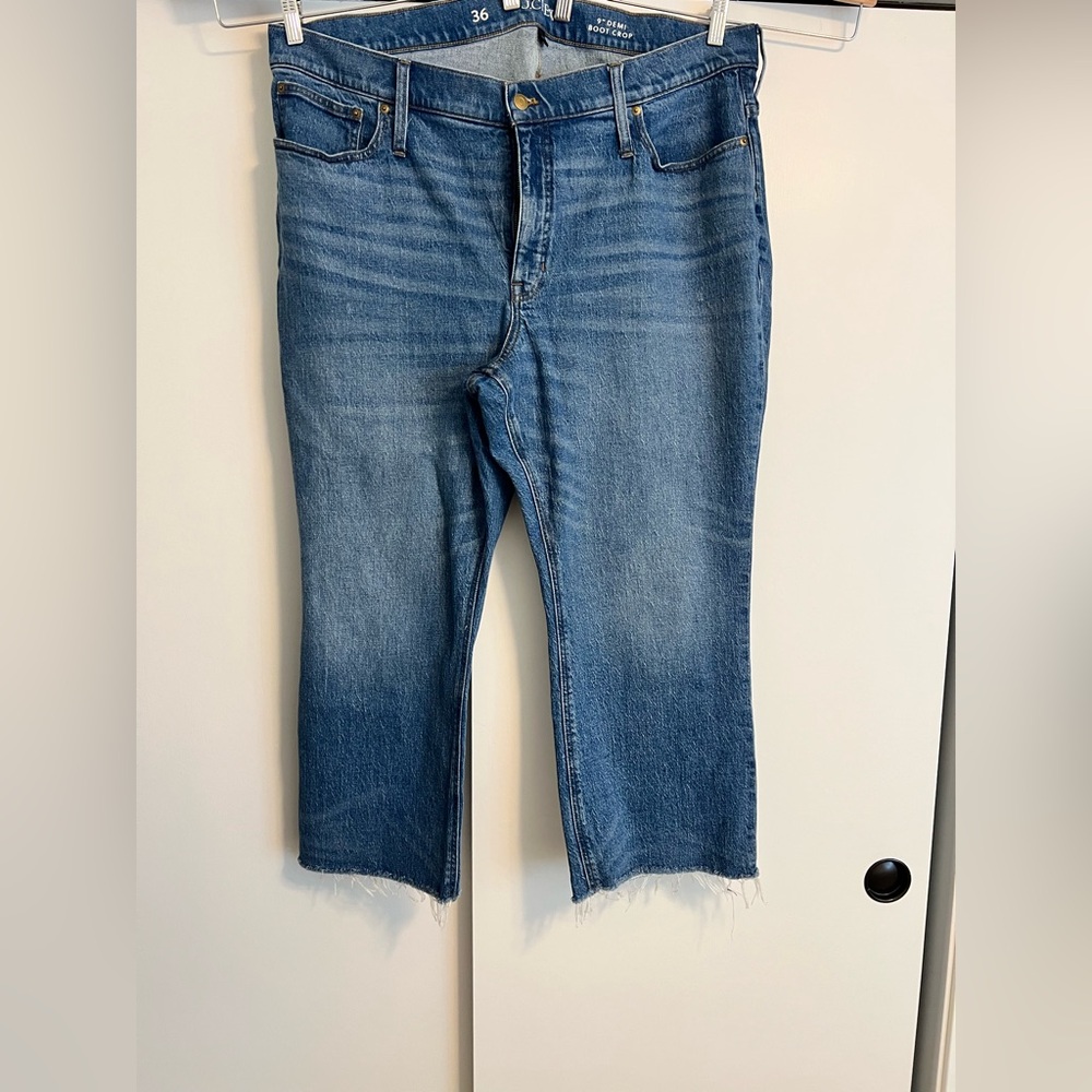 J. Crew Women’s 9” Demi Boot Crop Jeans Clyde Wash Raw Hem Size 36 - Picture 2 of 9